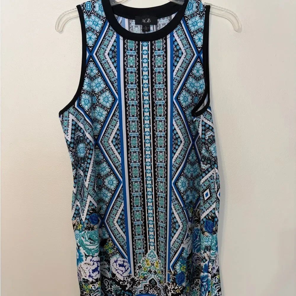 AGB Women's Geometric Blue Tank Top